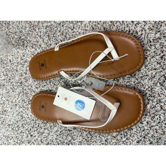 Shade & Shore Shoes - Shade & Shore Women's Ava Thong Sandals White Size 7  Casual. Buying two pairs.